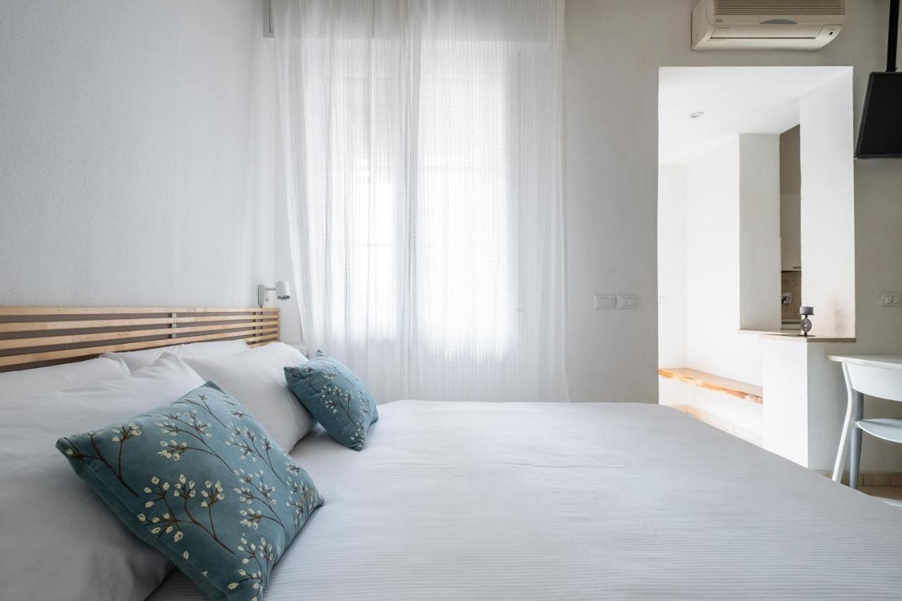 Delia'S Studios In The City Center By Wonderful Italy Bolonha Exterior foto